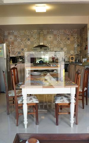 Casa à venda com 500m², 5 quartos e 5 vagasCozinha