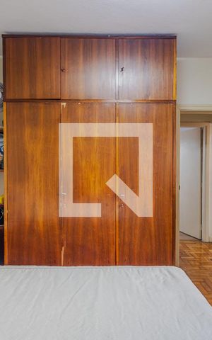 Casa à venda com 378m², 5 quartos e 2 vagasSuíte 1