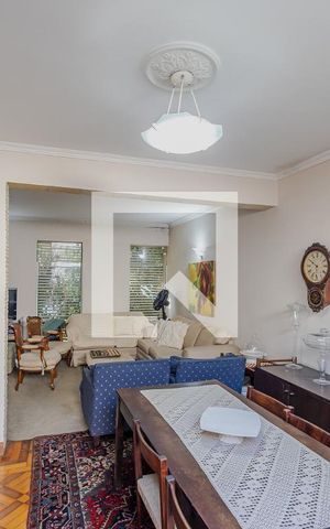 Casa à venda com 378m², 5 quartos e 2 vagasSala