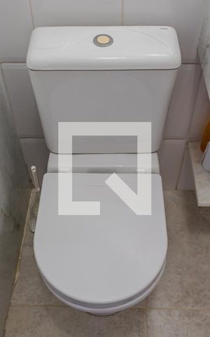 Casa à venda com 378m², 5 quartos e 2 vagasBanheiro da Suíte 2