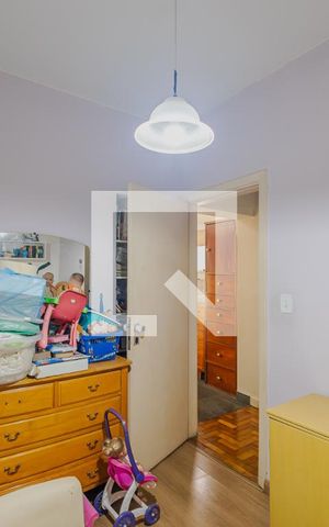 Casa à venda com 378m², 5 quartos e 2 vagasQuarto