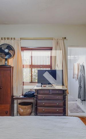 Casa à venda com 378m², 5 quartos e 2 vagasSuíte 1