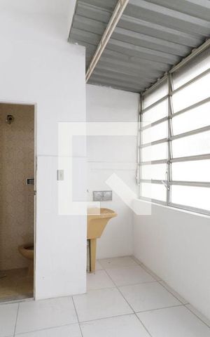 Apartamento para alugar com 100m², 2 quartos e sem vaga Apartamento para alugar com 100m², 2 quartos e sem vagaÁrea de Serviço