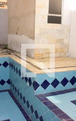 Casa à venda com 200m², 1 quarto e 2 vagas Casa à venda com 200m², 1 quarto e 2 vagasÁrea comum