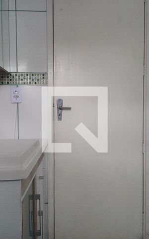Casa à venda com 300m², 2 quartos e 3 vagas Casa à venda com 300m², 2 quartos e 3 vagasBanheiro