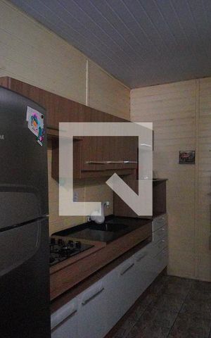 Casa à venda com 300m², 2 quartos e 3 vagas Casa à venda com 300m², 2 quartos e 3 vagasCozinha