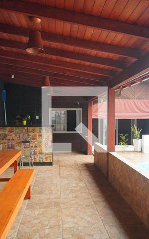 Casa à venda com 300m², 2 quartos e 3 vagas Casa à venda com 300m², 2 quartos e 3 vagasÁrea gourmet