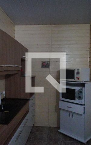Casa à venda com 300m², 2 quartos e 3 vagas Casa à venda com 300m², 2 quartos e 3 vagasCozinha