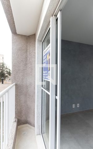 Apartamento para alugar com 37m², 2 quartos e sem vaga Apartamento para alugar com 37m², 2 quartos e sem vagaVaranda