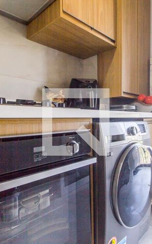 Apartamento à venda com 81m², 3 quartos e 1 vaga Apartamento à venda com 81m², 3 quartos e 1 vagaÁrea de Serviço