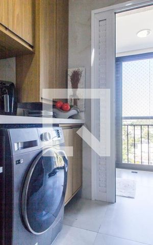 Apartamento à venda com 81m², 3 quartos e 1 vaga Apartamento à venda com 81m², 3 quartos e 1 vagaÁrea de Serviço