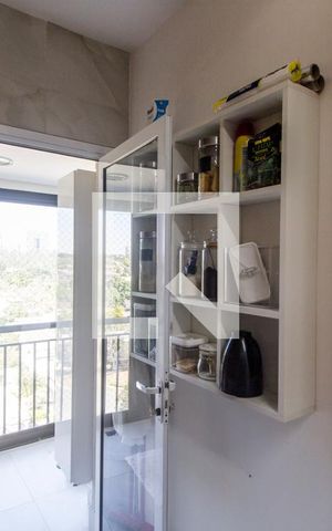 Apartamento à venda com 81m², 3 quartos e 1 vaga Apartamento à venda com 81m², 3 quartos e 1 vagaÁrea de Serviço