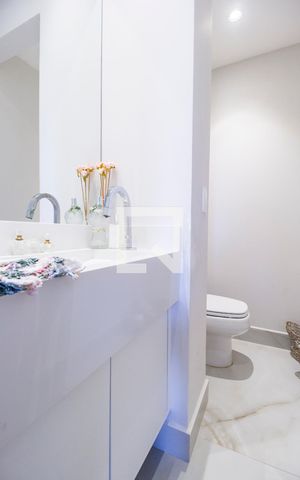 Apartamento à venda com 81m², 3 quartos e 1 vaga Apartamento à venda com 81m², 3 quartos e 1 vagaLavabo
