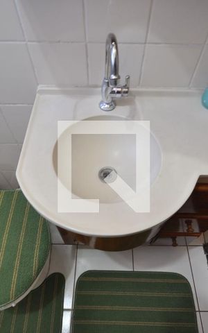 Casa à venda com 117m², 3 quartos e 2 vagasBanheiro Social