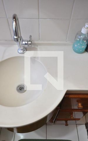 Casa à venda com 117m², 3 quartos e 2 vagasBanheiro Social