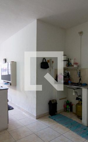 Casa à venda com 250m², 3 quartos e 2 vagas Casa à venda com 250m², 3 quartos e 2 vagasCozinha 2