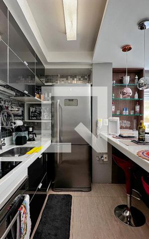 Apartamento à venda com 58m², 1 quarto e 1 vagaSala//Cozinha