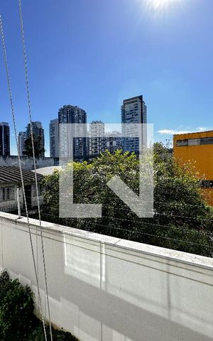 Apartamento à venda com 58m², 1 quarto e 1 vagaVista