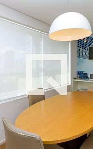Apartamento à venda com 58m², 1 quarto e 1 vaga Apartamento à venda com 58m², 1 quarto e 1 vagaSala de Reunião