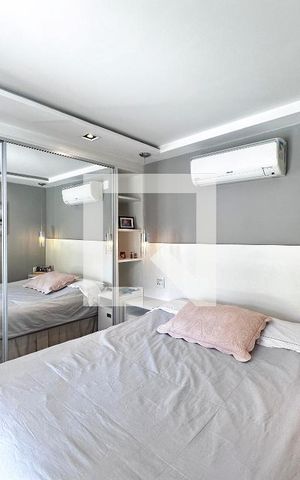 Apartamento à venda com 58m², 1 quarto e 1 vagaQuarto