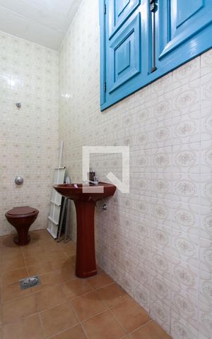 Casa para alugar com 447m², 3 quartos e 11 vagas Casa para alugar com 447m², 3 quartos e 11 vagasBanheiro 2