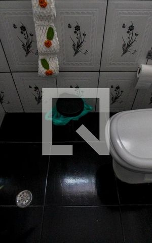 Casa à venda com 230m², 4 quartos e 2 vagasLavabo