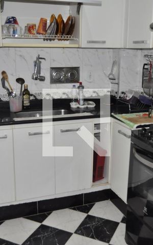 Apartamento à venda com 85m², 2 quartos e 1 vagaCozinha 