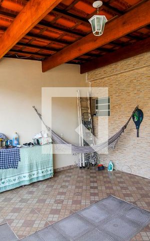 Casa à venda com 64m², 2 quartos e 2 vagas Casa à venda com 64m², 2 quartos e 2 vagasQuarto 1