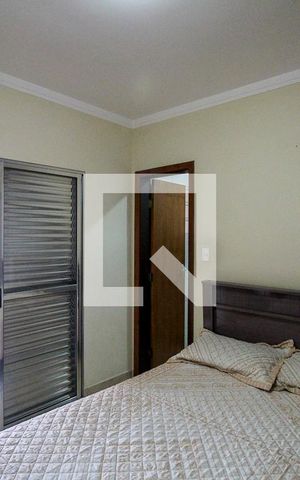 Casa à venda com 64m², 2 quartos e 2 vagas Casa à venda com 64m², 2 quartos e 2 vagasQuarto 1