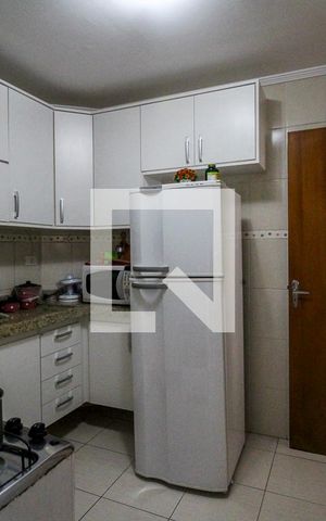 Casa à venda com 64m², 2 quartos e 2 vagas Casa à venda com 64m², 2 quartos e 2 vagasCozinha