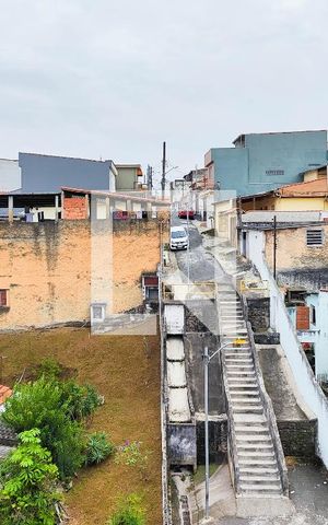 Casa à venda com 147m², 3 quartos e 2 vagas Casa à venda com 147m², 3 quartos e 2 vagasSuíte 2 varanda