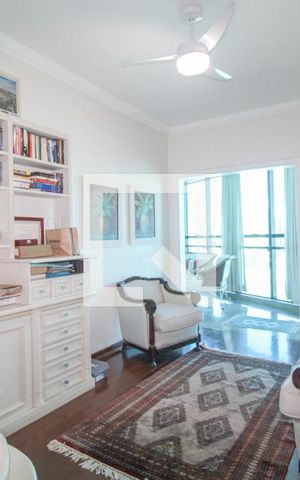 Apartamento à venda com 213m², 3 quartos e 2 vagas Apartamento à venda com 213m², 3 quartos e 2 vagasSala 2