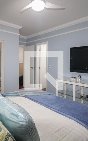 Apartamento à venda com 213m², 3 quartos e 2 vagas Apartamento à venda com 213m², 3 quartos e 2 vagasSuíte 2