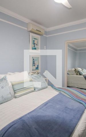 Apartamento à venda com 213m², 3 quartos e 2 vagas Apartamento à venda com 213m², 3 quartos e 2 vagasSuíte 2