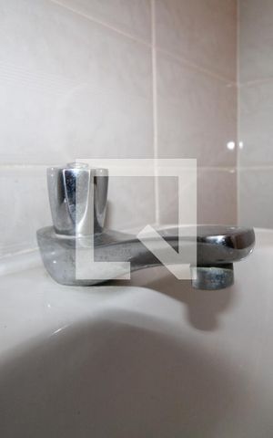 Apartamento à venda com 213m², 3 quartos e 2 vagas Apartamento à venda com 213m², 3 quartos e 2 vagasBanheiro de Serviço