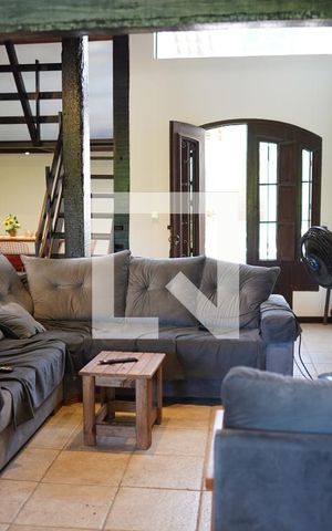 Casa à venda com 399m², 3 quartos e 2 vagasSala