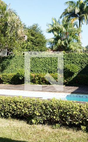 Casa à venda com 399m², 3 quartos e 2 vagasPiscina