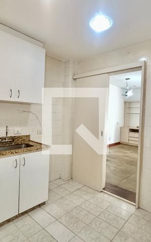 Apartamento à venda com 98m², 2 quartos e sem vaga Apartamento à venda com 98m², 2 quartos e sem vagaCopa / Cozinha