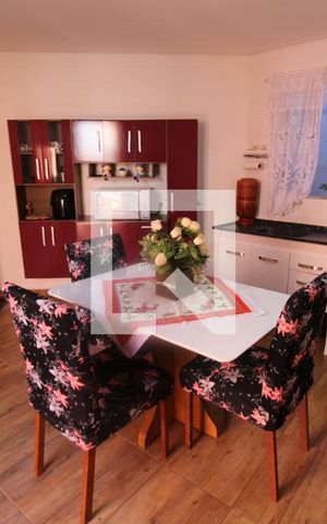 Casa à venda com 440m², 8 quartos e 4 vagasCasa 2 - Sala / Cozinha