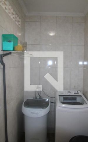 Casa à venda com 440m², 8 quartos e 4 vagasCasa 1 - Área de Serviço