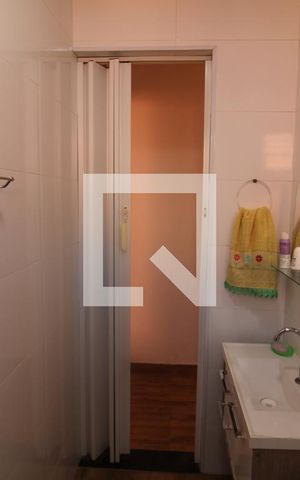 Casa à venda com 440m², 8 quartos e 4 vagasCasa 2 - Banheiro