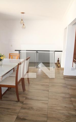 Casa à venda com 440m², 8 quartos e 4 vagasCasa 1 - Sala