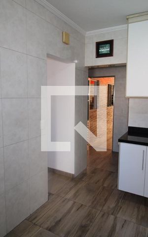 Casa à venda com 440m², 8 quartos e 4 vagasCasa 1 - Cozinha
