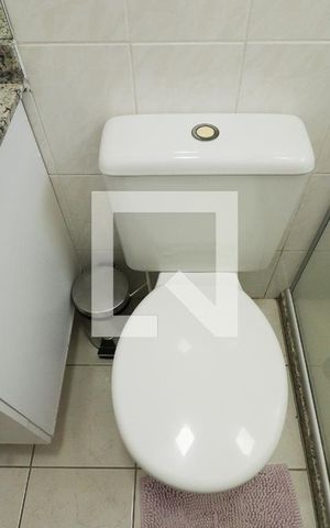 Casa de condomínio à venda com 114m², 3 quartos e 2 vagasBanheiro Social
