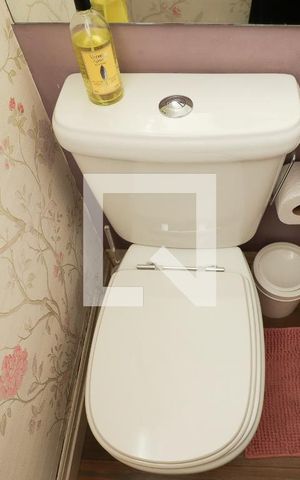 Casa de condomínio à venda com 114m², 3 quartos e 2 vagasLavabo