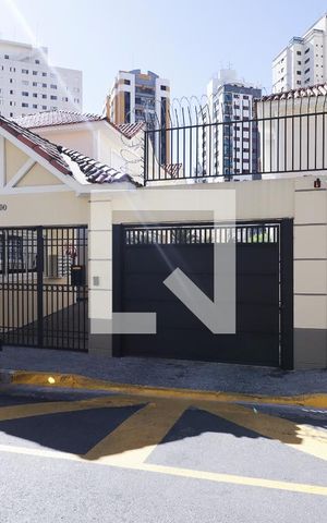 Casa de condomínio à venda com 114m², 3 quartos e 2 vagasFachada