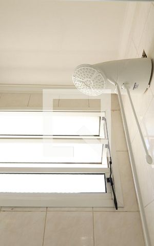 Casa de condomínio à venda com 114m², 3 quartos e 2 vagasBanheiro da Suíte