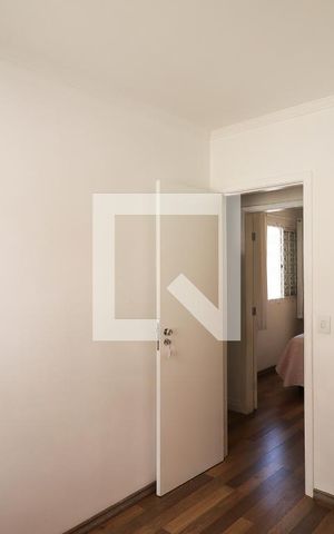 Casa de condomínio à venda com 114m², 3 quartos e 2 vagasQuarto 2