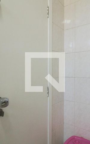Casa de condomínio à venda com 114m², 3 quartos e 2 vagasBanheiro Social