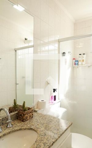 Casa de condomínio à venda com 114m², 3 quartos e 2 vagasBanheiro da Suíte